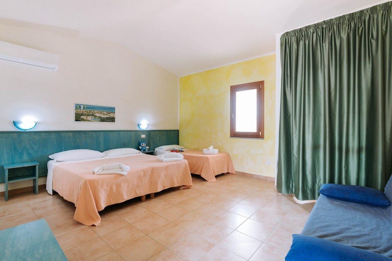 Baia Delle Mimose Apart otel Badesi Dış mekan fotoğraf