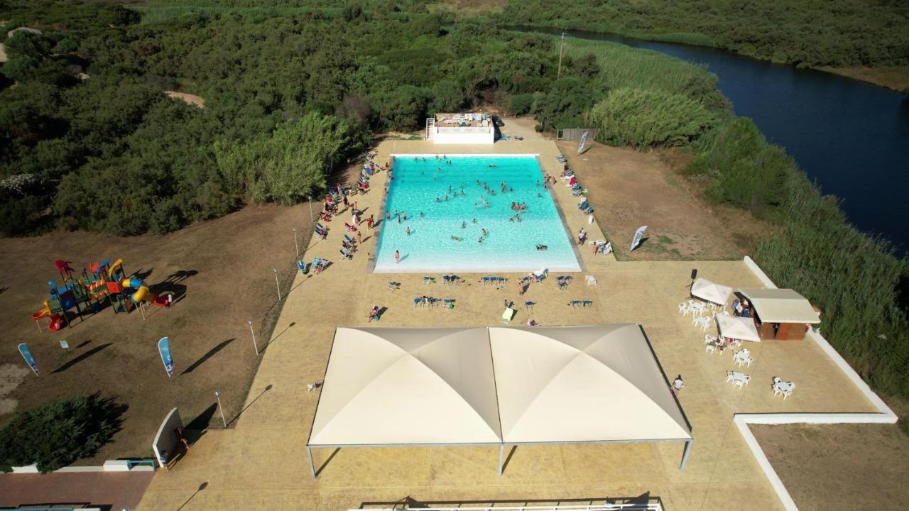 Baia Delle Mimose Apart otel Badesi Dış mekan fotoğraf