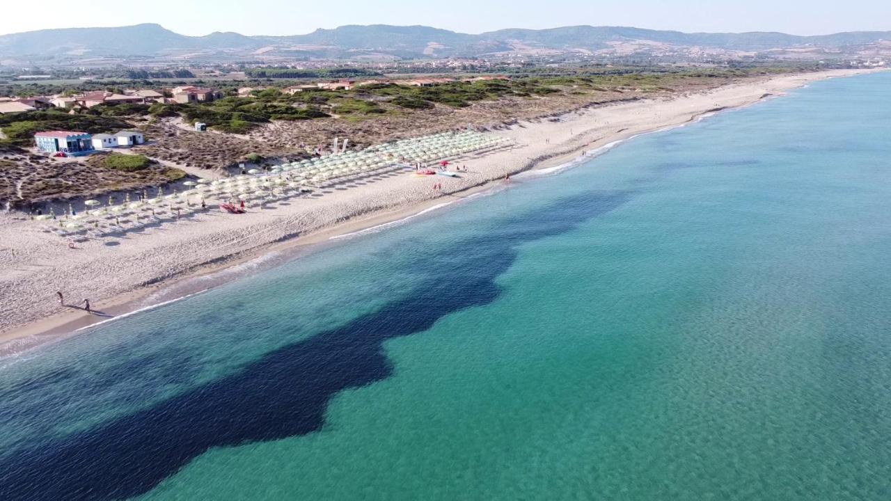 Baia Delle Mimose Apart otel Badesi Dış mekan fotoğraf