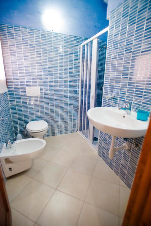 Baia Delle Mimose Apart otel Badesi Dış mekan fotoğraf