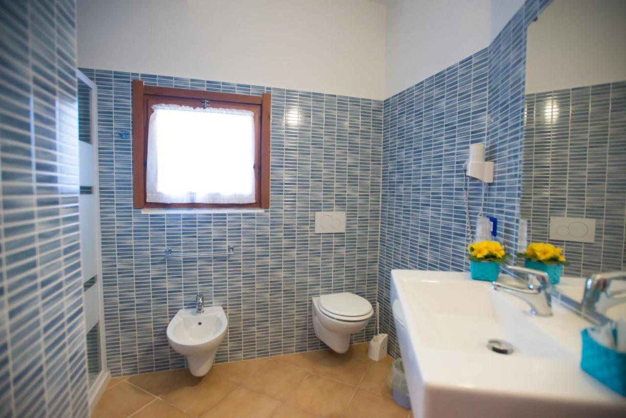 Baia Delle Mimose Apart otel Badesi Dış mekan fotoğraf